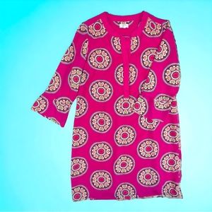 CROWN & IVY GORGEOUS WOMANS TOP Size 10